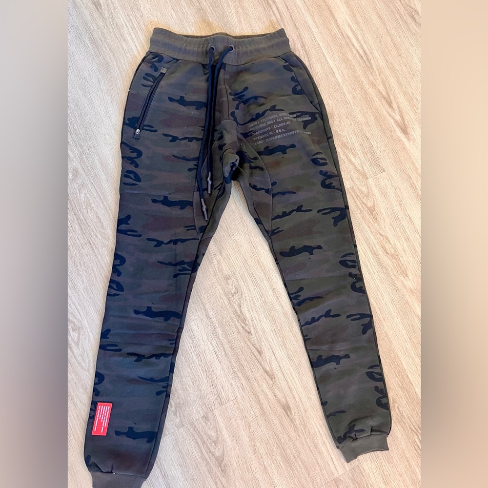 ASRV Camouflage Jogger Pants DSG-0172 Men's Size S Regular - NWT